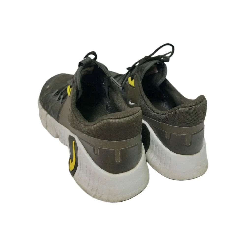 Size 17 - Nike Free Metcon 5 Sequoia High Voltage